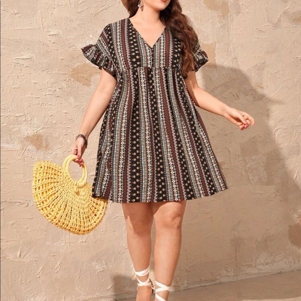 Boho Plus Size Floral Stripe Ruffle Sleeve Mini Dress - Picture 8 of 11